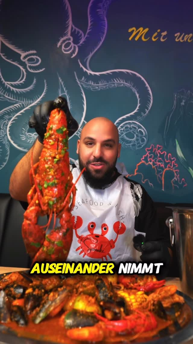 Post 6 by Samake Fish & Seafood on Instagram (video)