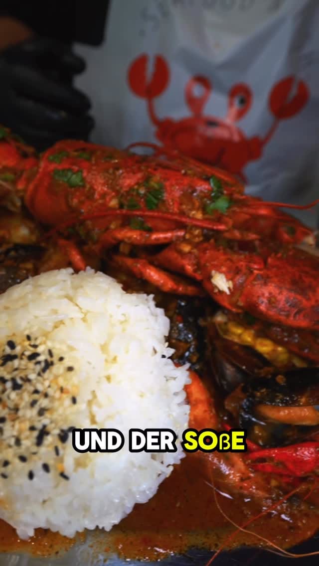 Post 10 by Samake Fish & Seafood on Instagram (video)