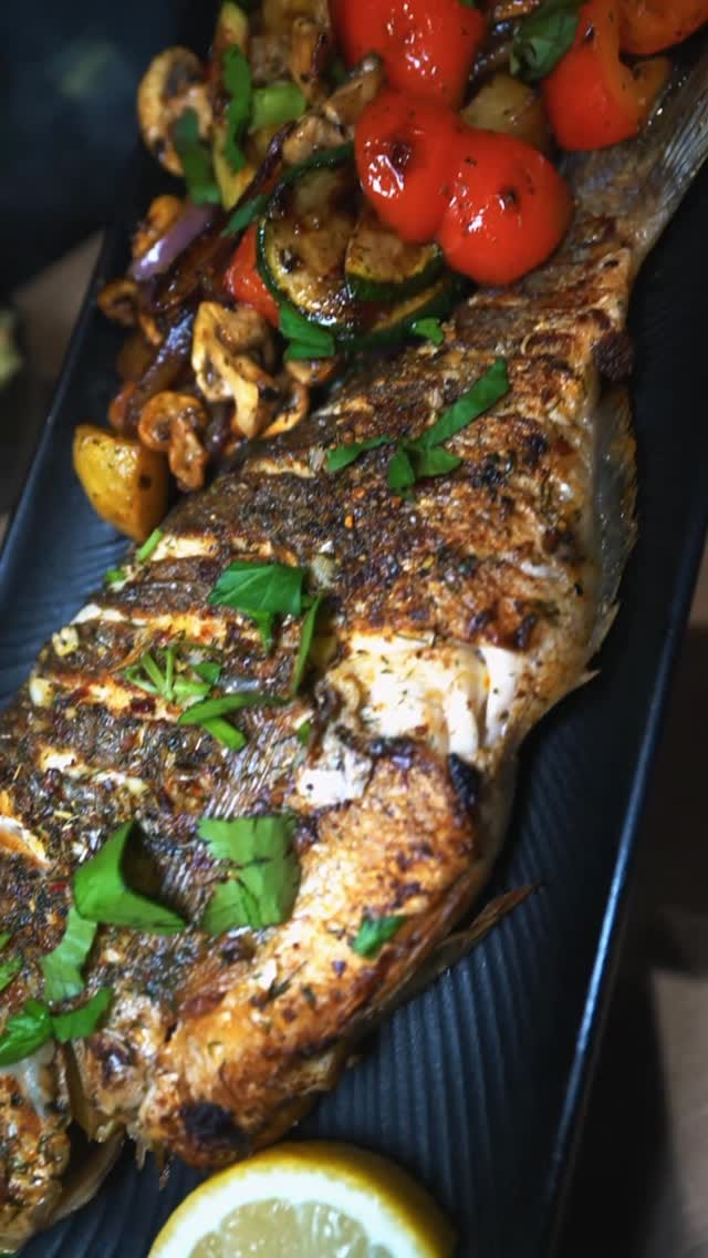 Post 5 by Samake Fish & Seafood on Instagram (video)