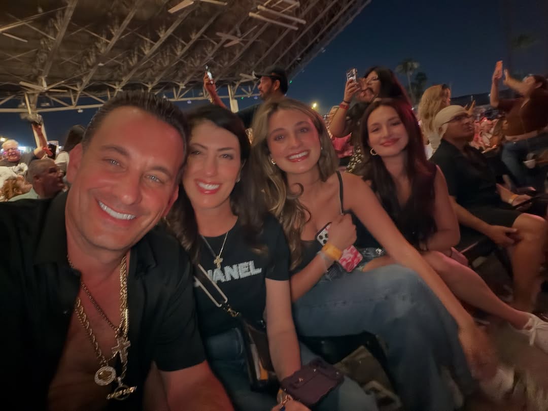 Post 7 by Joey Maggiore on Instagram (image)