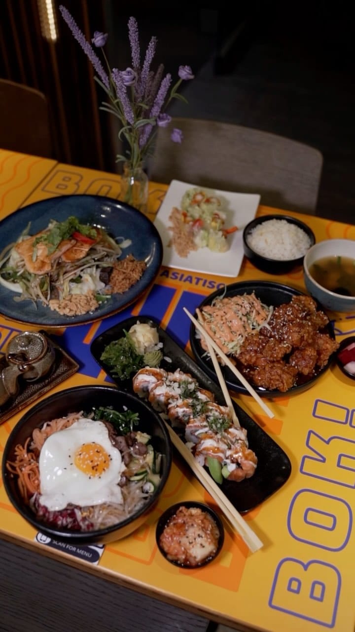 Post 2 by Best Hamburg Restaurant Reviews on Instagram (video)