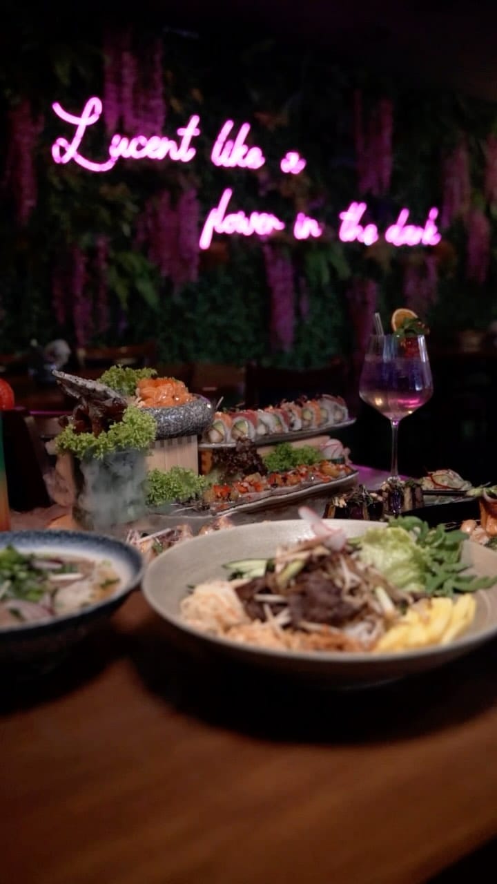Post 3 by Best Hamburg Restaurant Reviews on Instagram (video)