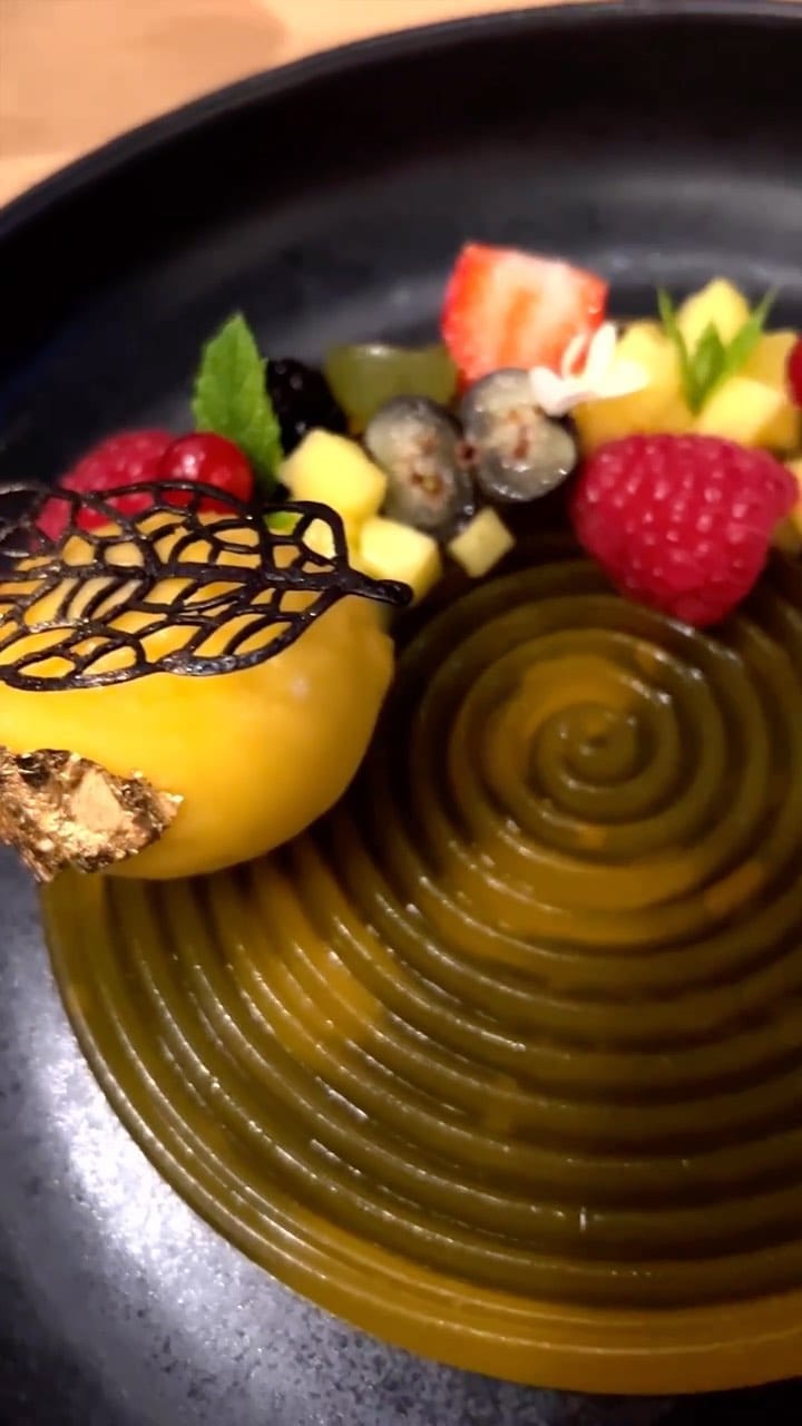 Post 7 by Best Hamburg Restaurant Reviews on Instagram (video)