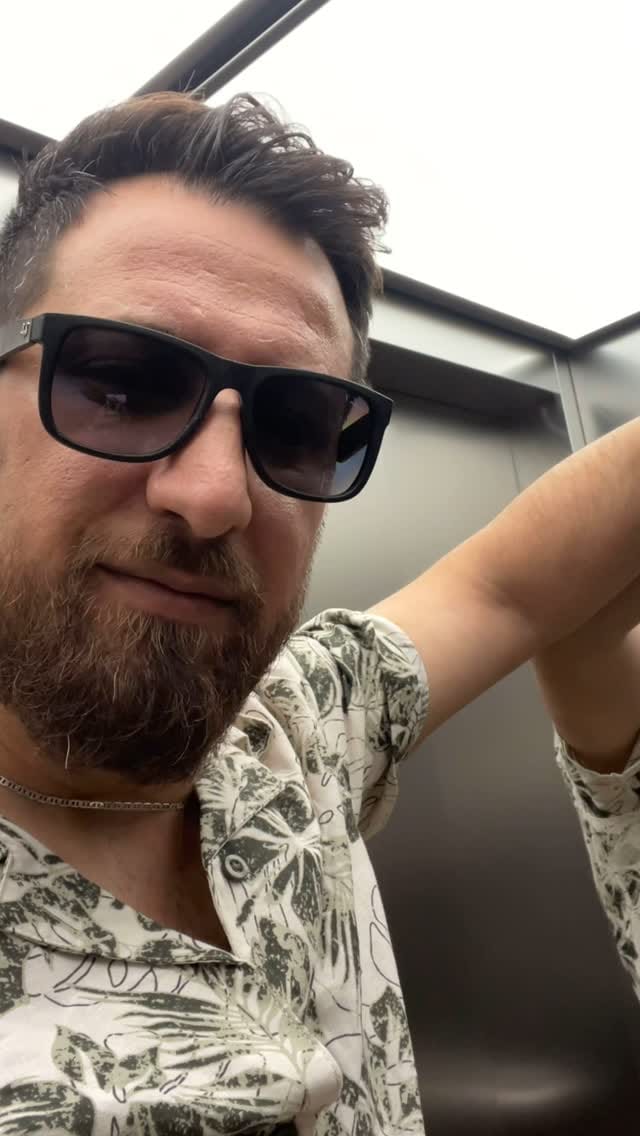 Post 6 by King küche on Instagram (video)
