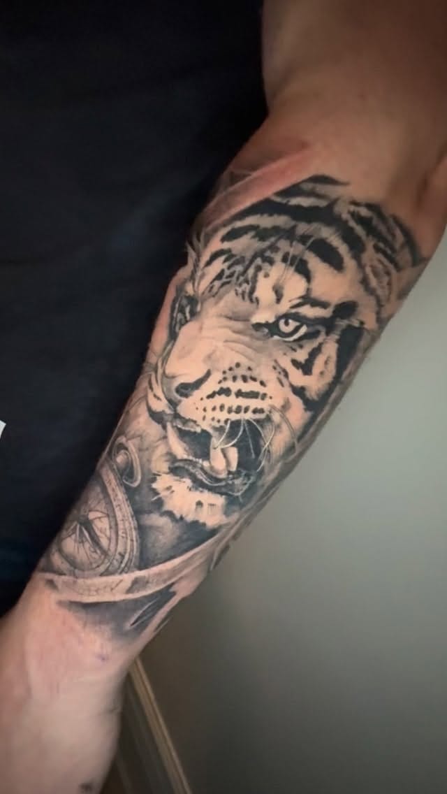 Post 5 by Matt Rodway ▪️ Toronto Tattoo Artist on Instagram (video)