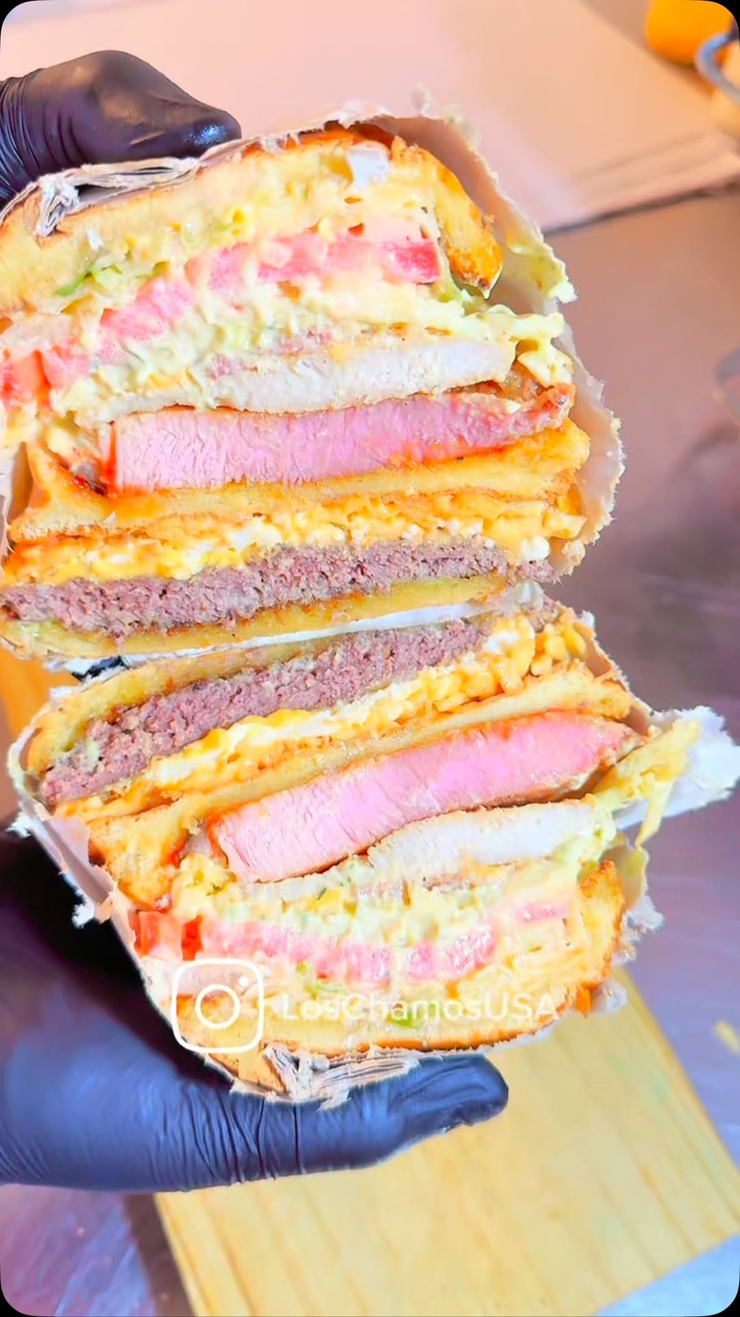 Post 10 by LOS CHAMOS on Instagram (video)