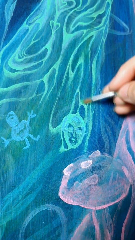 Post 8 by Luna Charlotte Art on Instagram (video)