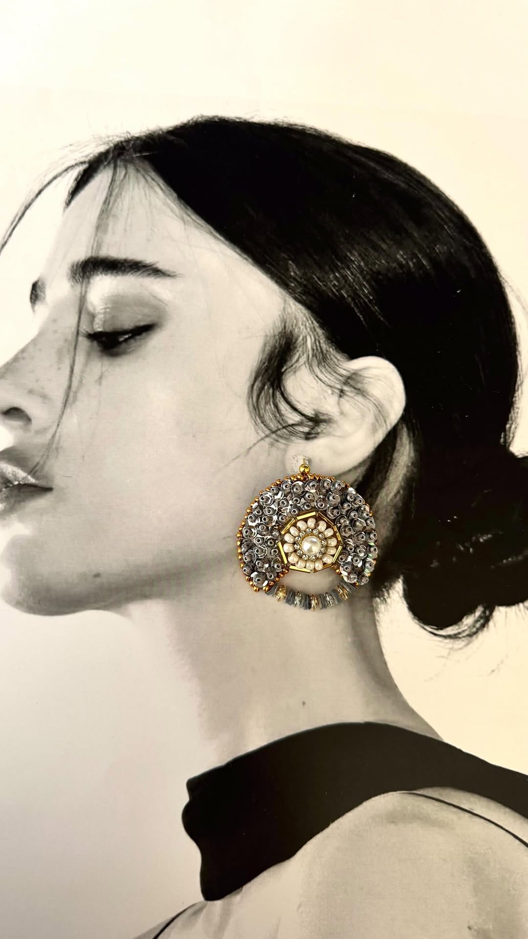 Post 3 by Sayeh Jewelry on Instagram (video)