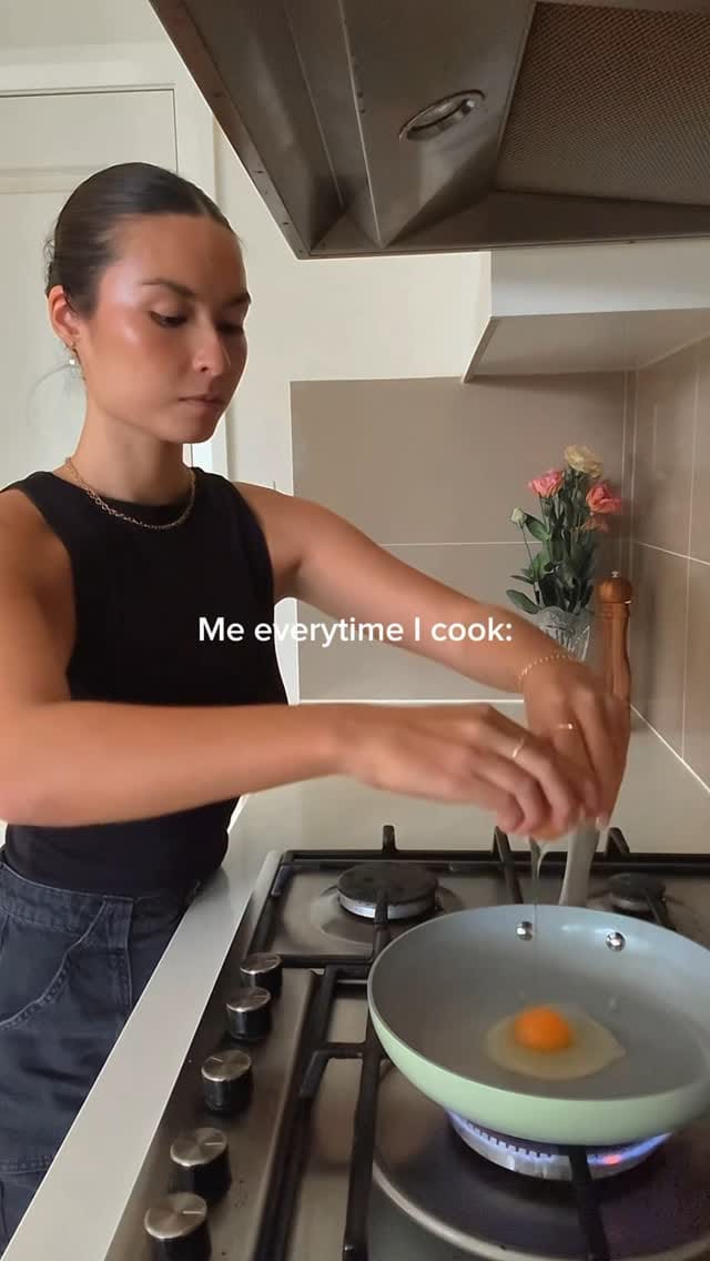 Post 9 by Crumble Cookware 🍲 on Instagram (video)