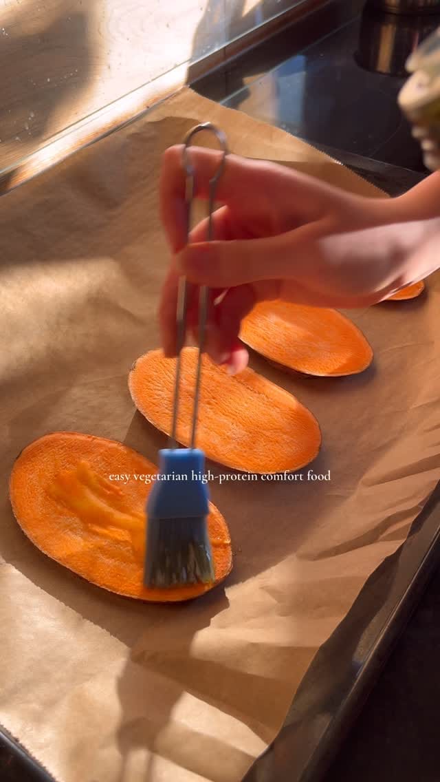 Post 4 by Lilly Müller • einfache vegetarische High-Protein-Rezepte on Instagram (video)