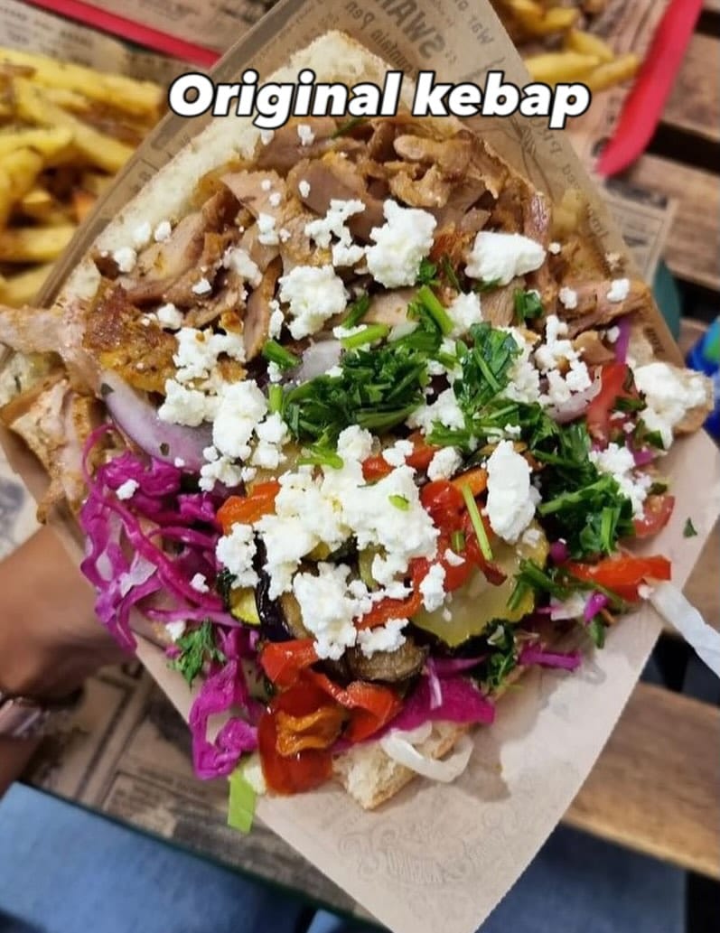 Post 4 by süßes frisch - Berliner kebap on Instagram (image)