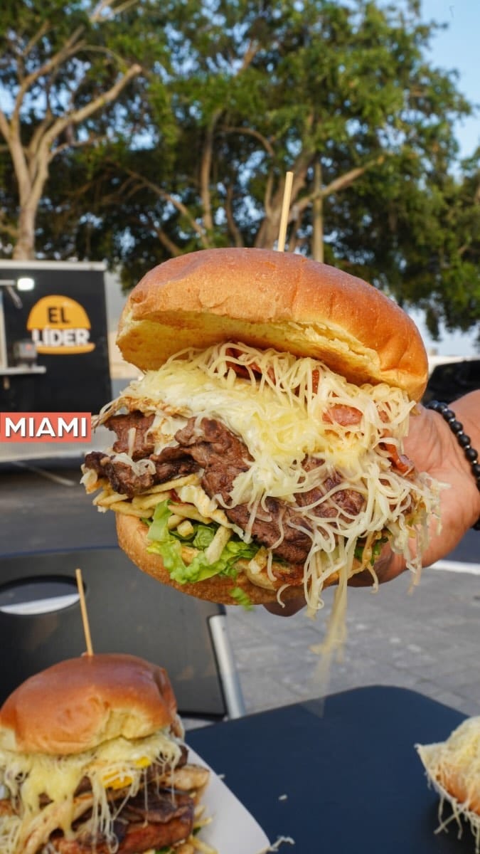 Post 7 by El Lider Miami on Instagram (video)