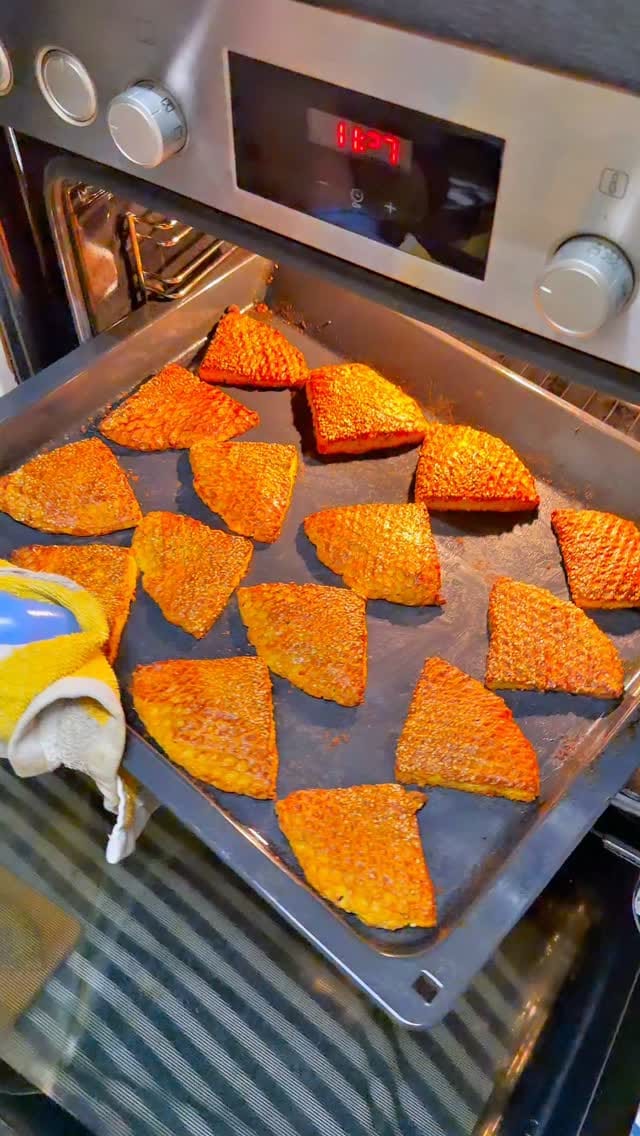 Post 7 by 𝓒𝓗𝓘𝓜𝓐𝓢𝓒𝓗𝓔𝓕👩🏻‍🍳 on Instagram (video)