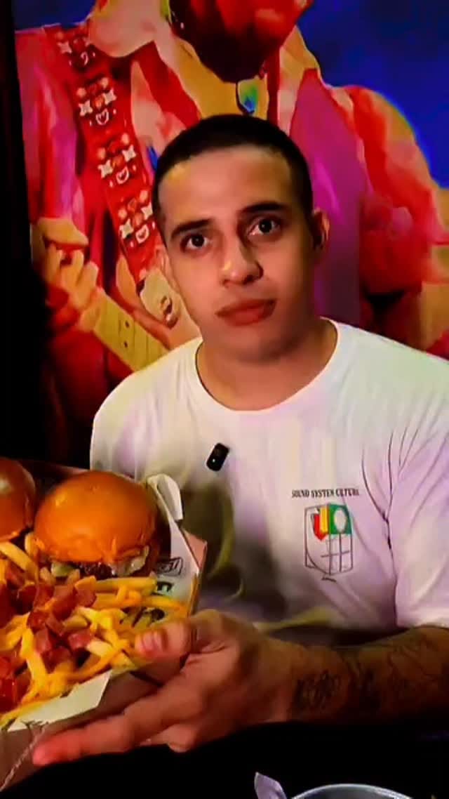 Post 1 by BRO'S BURGUER on Instagram (video)