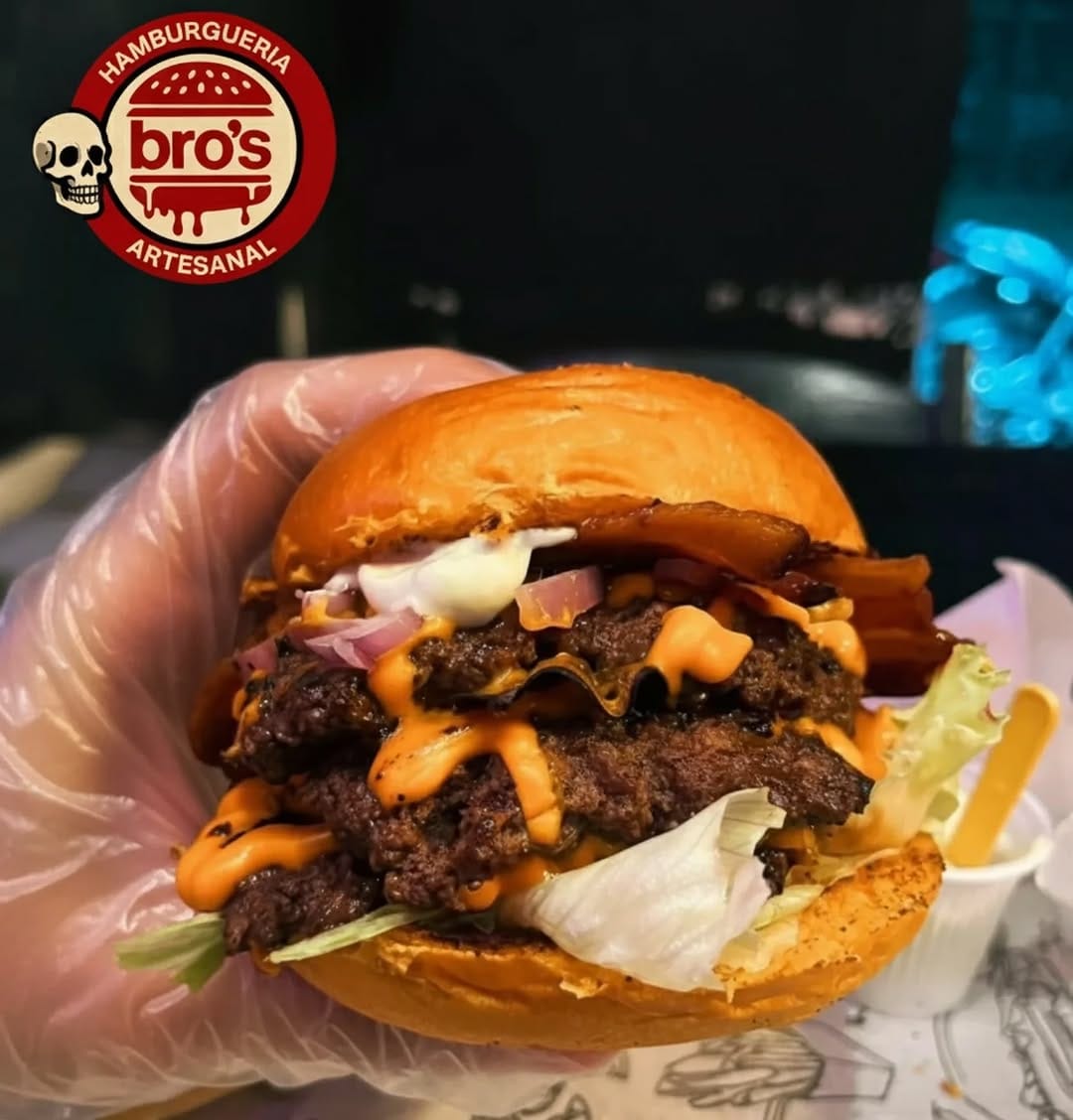 Post 7 by BRO'S BURGUER on Instagram (image)