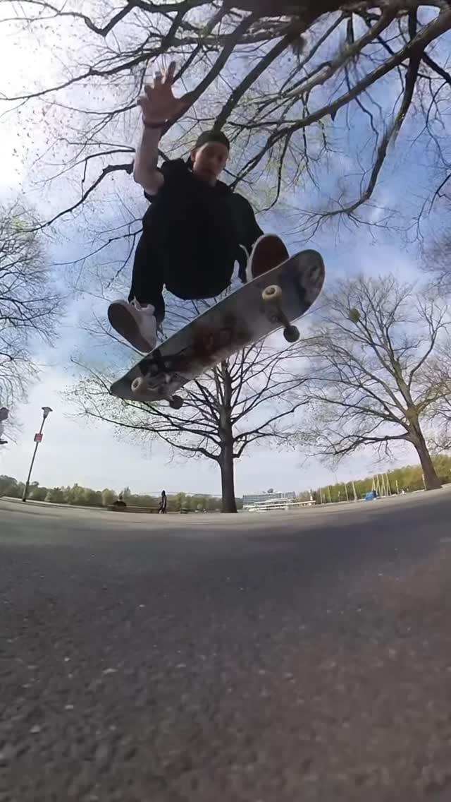 Post 8 by Inpeddo Skateboards ® on Instagram (video)