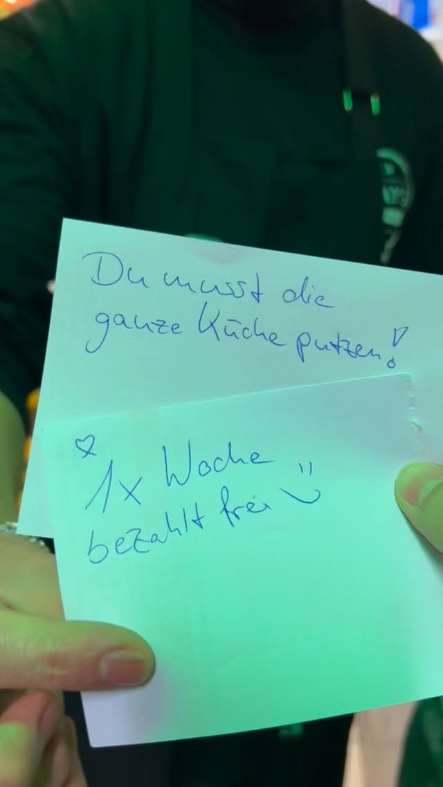 Post 7 by Wir definieren den Döner NEU😋 on Instagram (video)