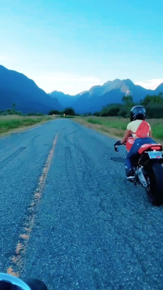 Post 4 by Bilis Motorcycle Apparel Ltd. on Instagram (video)
