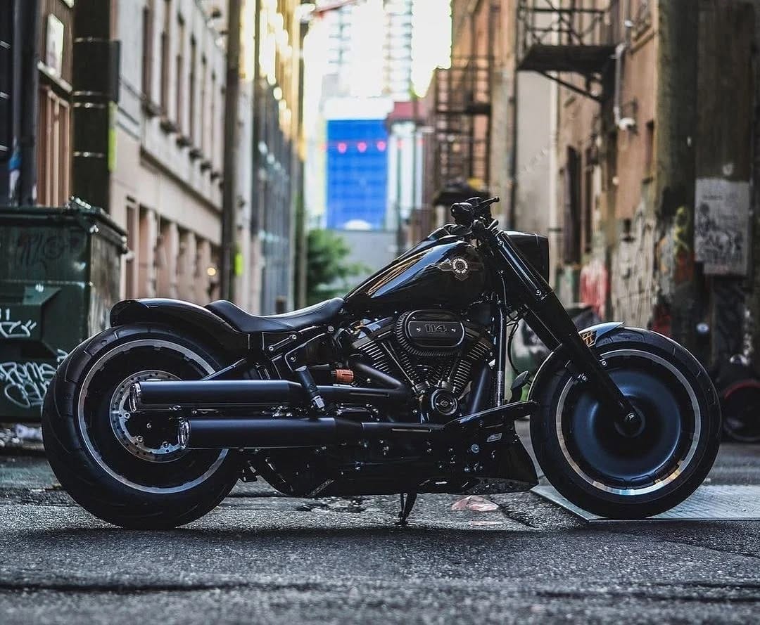 Post 3 by Bilis Motorcycle Apparel Ltd. on Instagram (image)
