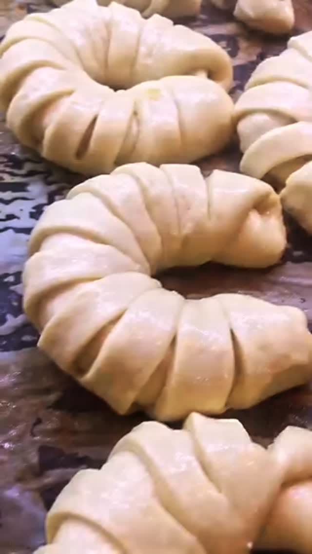 Post 8 by 🌺 on Instagram (video)