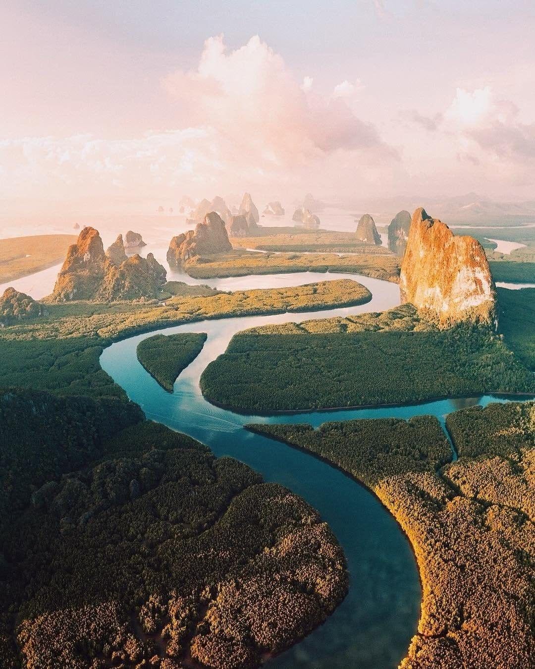 Post 5 by Venture Far And Wide on Instagram (image)