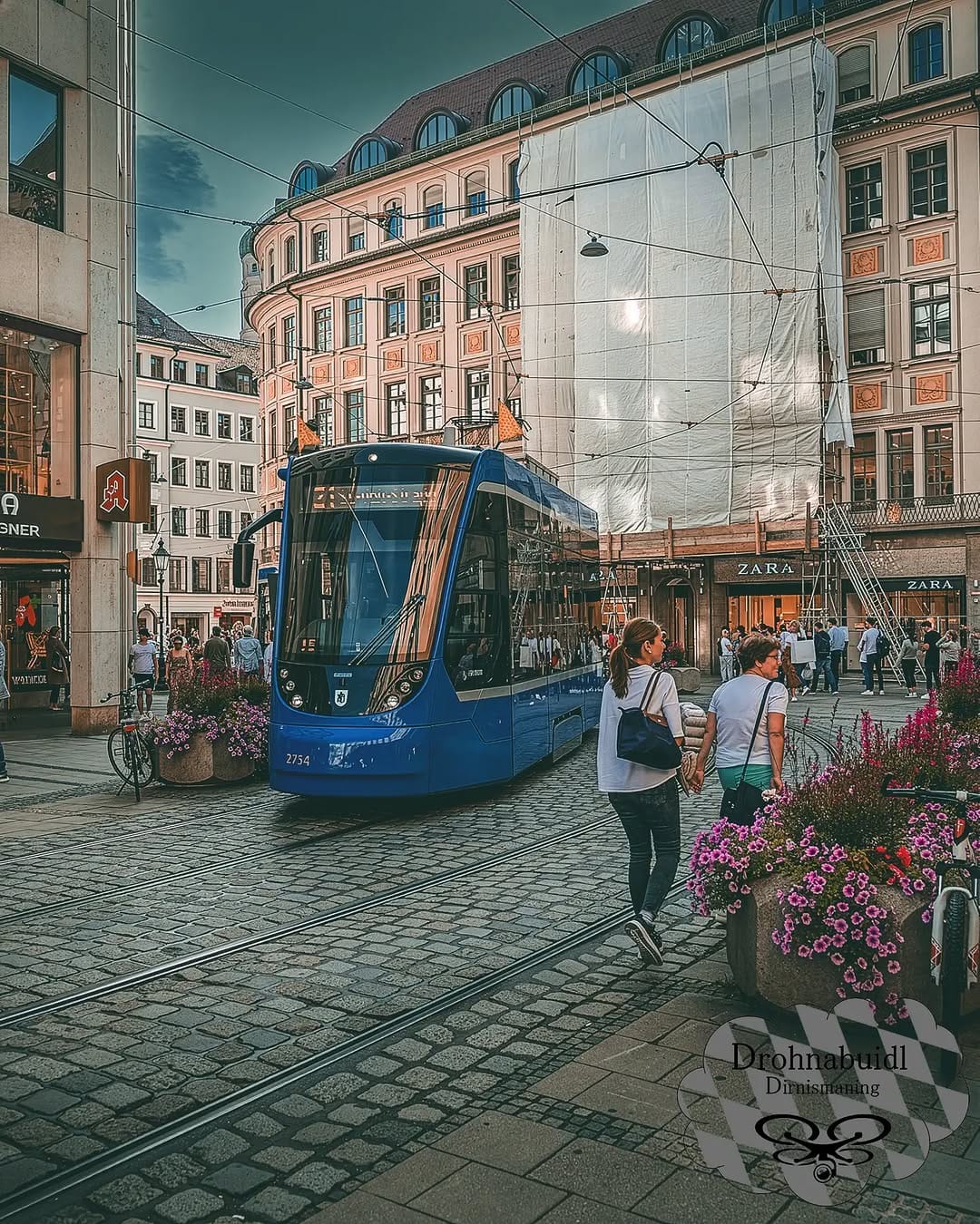 Post 5 by Ralf Hallmann | Drohnenpilot und Fotograf on Instagram (carousel)