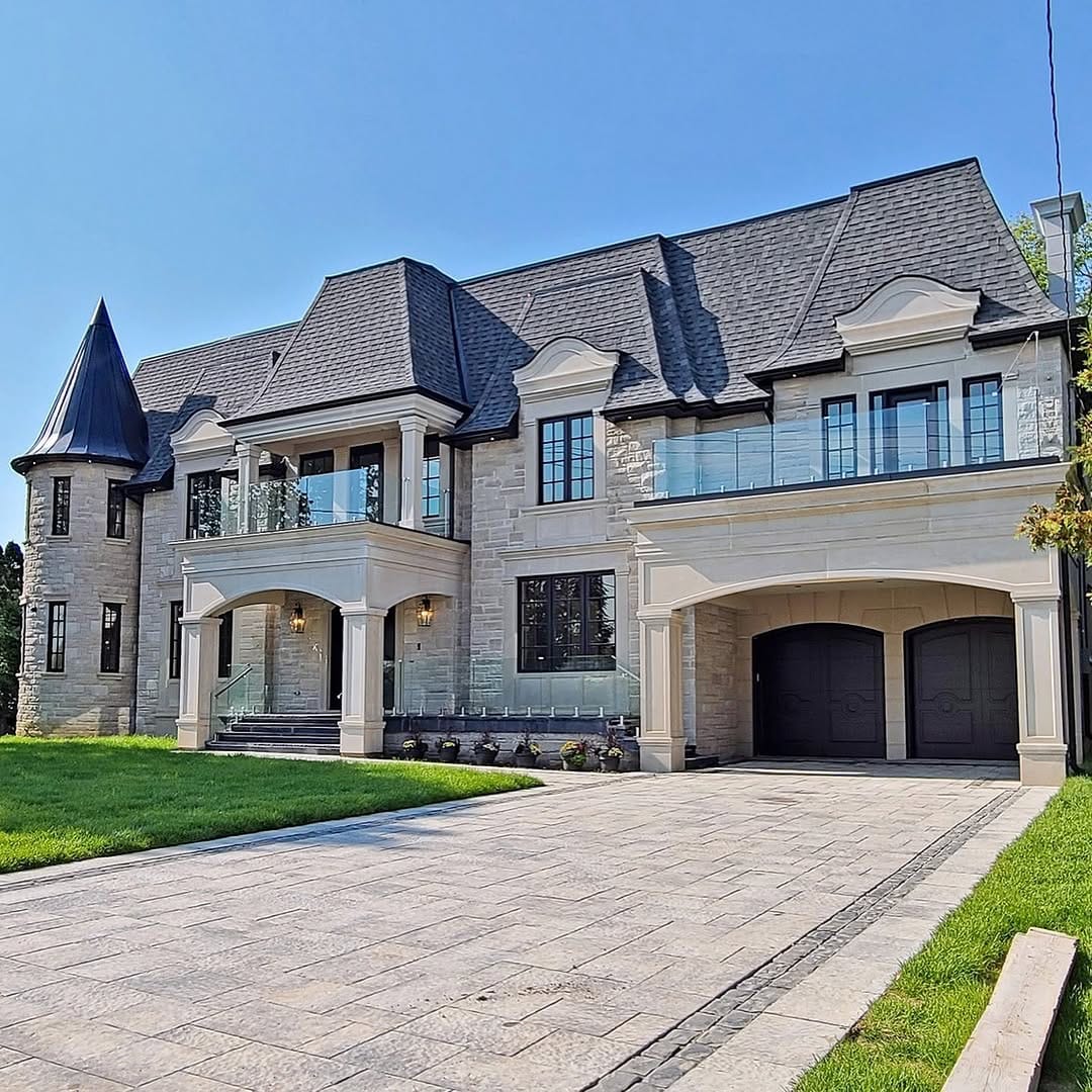 Post 9 by Toronto Levels | Real Estate on Instagram (carousel)