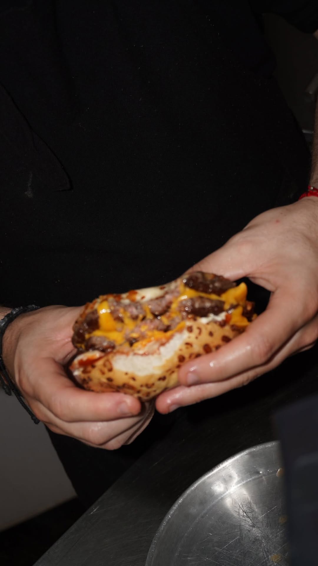Post 9 by Big Daddy’s Burgers on Instagram (video)