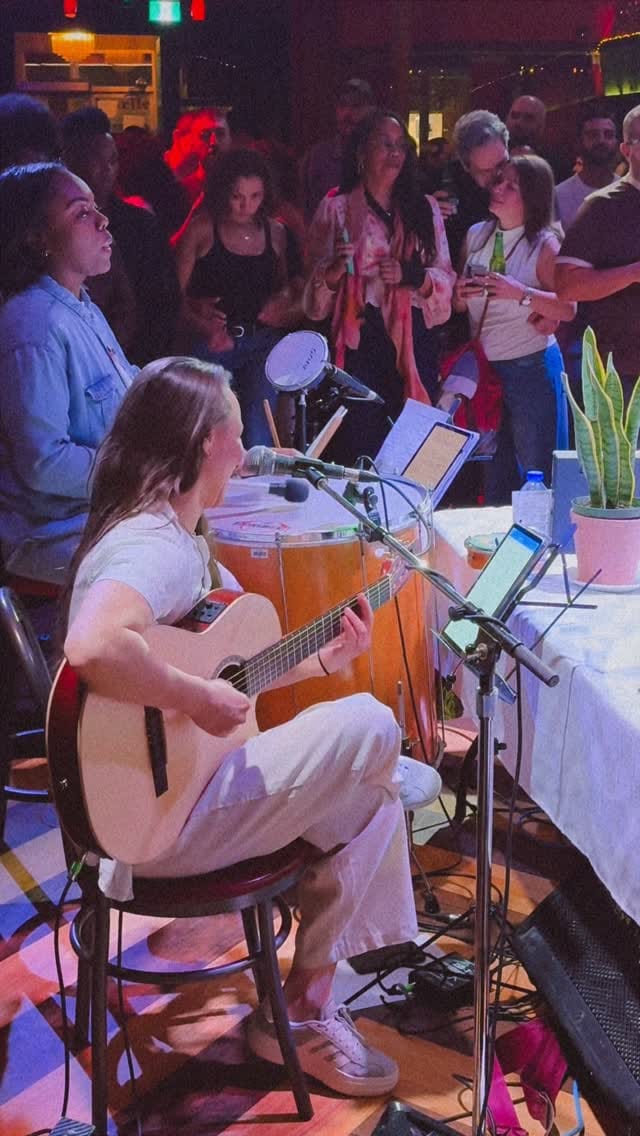 Post 7 by Showzaço Artistic Productions on Instagram (video)