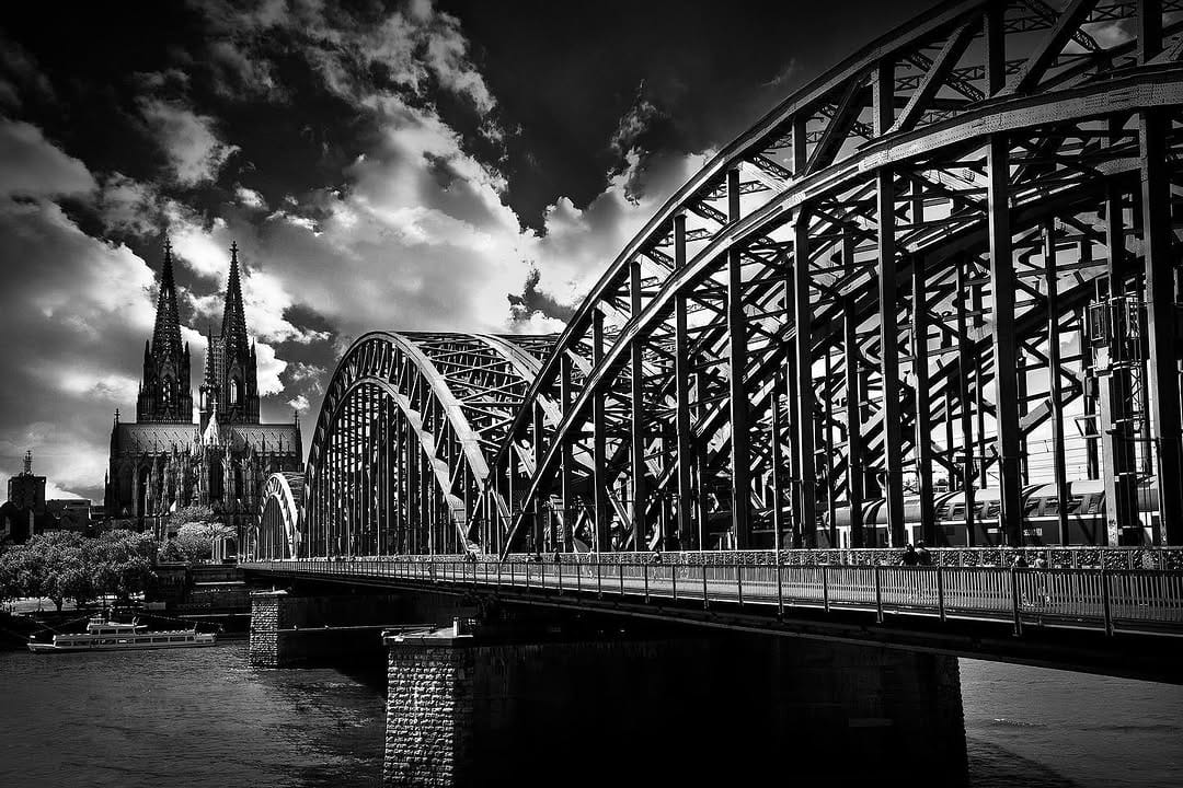 Post 5 by Moritz Köster on Instagram (image)