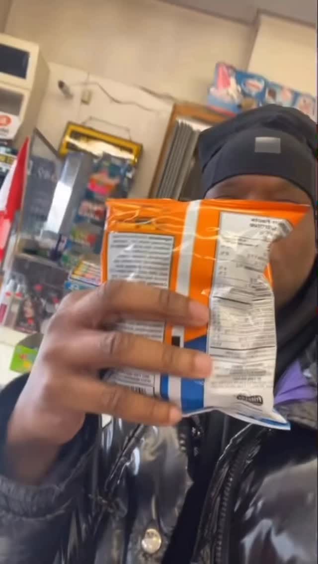 Post 6 by Xheffie on Instagram (video)