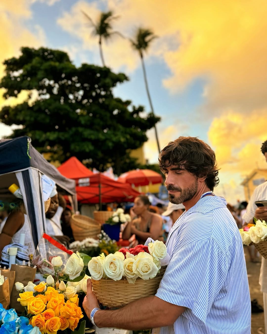 Post 9 by Umberto Floris on Instagram (carousel)