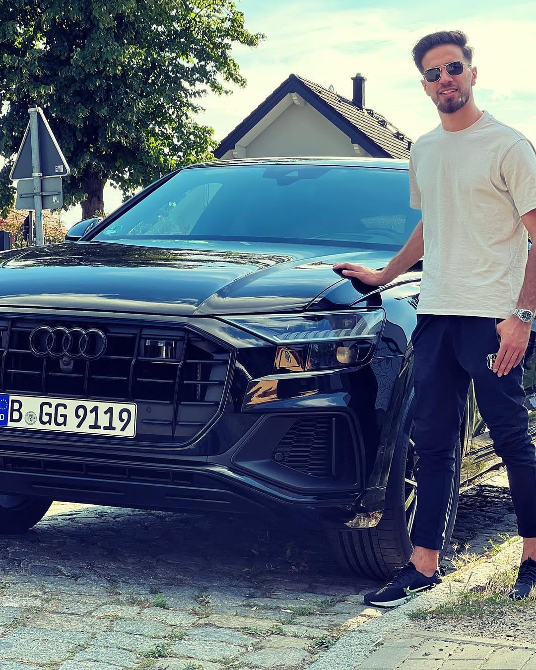 Post 7 by Galip Gül on Instagram (image)