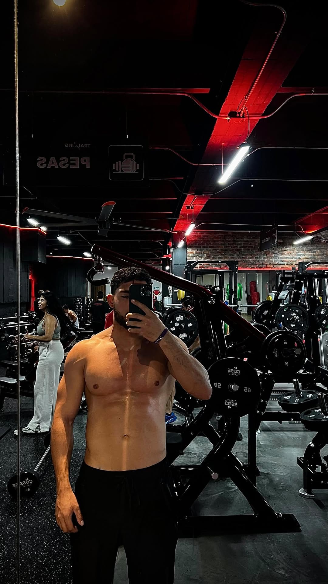 Post 6 by CRISTIAN QUINTERO R. on Instagram (video)