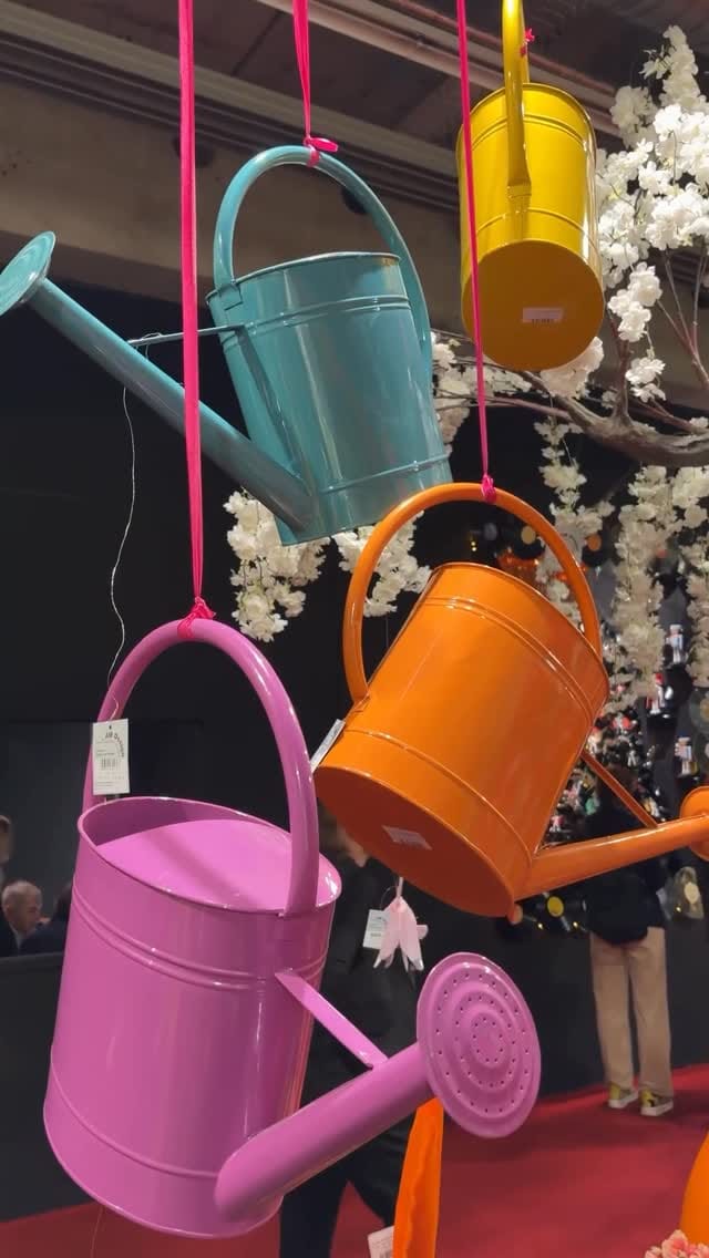 Post 2 by Christmasworld on Instagram (video)
