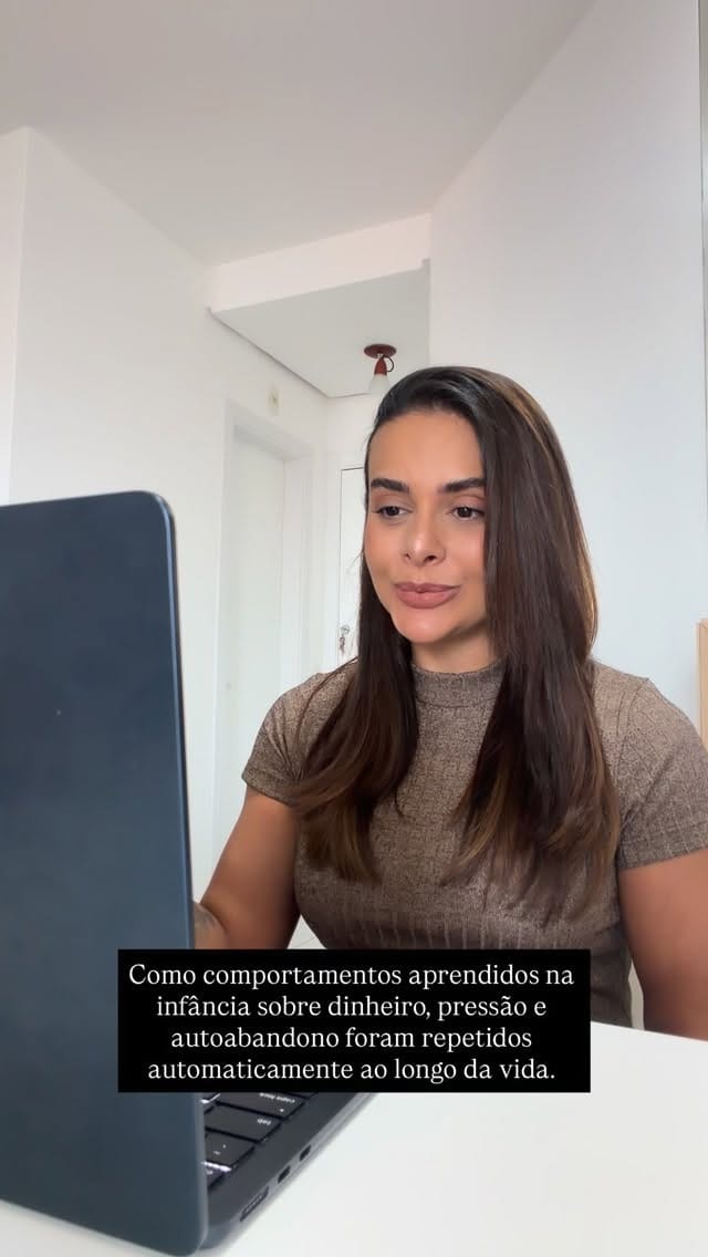 Post 5 by Bárbara Calixto | Mentora Prosperidade Feminina on Instagram (video)