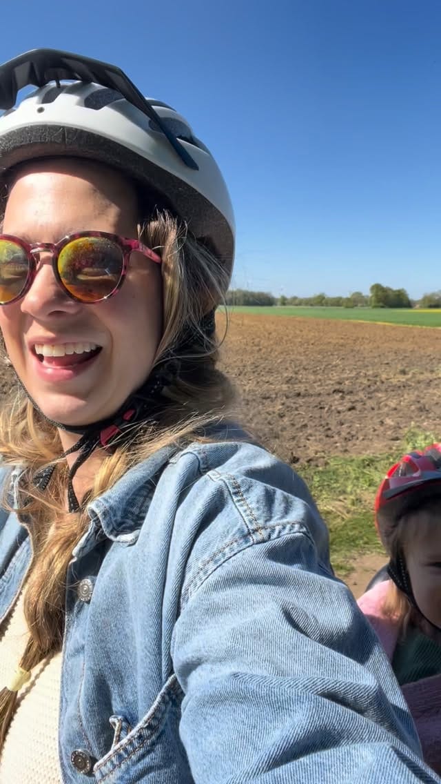 Post 5 by Jamie Lueck | American in Germany on Instagram (video)