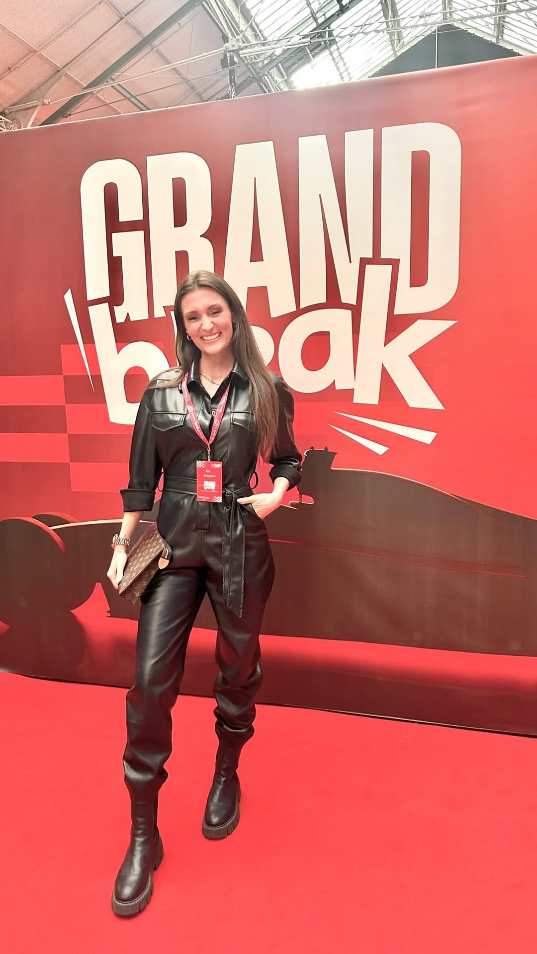Post 2 by LISA RAMUSCHKAT on Instagram (video)