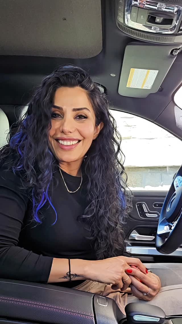 Post 4 by 𝓗𝓪𝓼𝓽𝓲 𝓐𝓷𝓪𝓼𝓸𝓻𝔂 on Instagram (video)