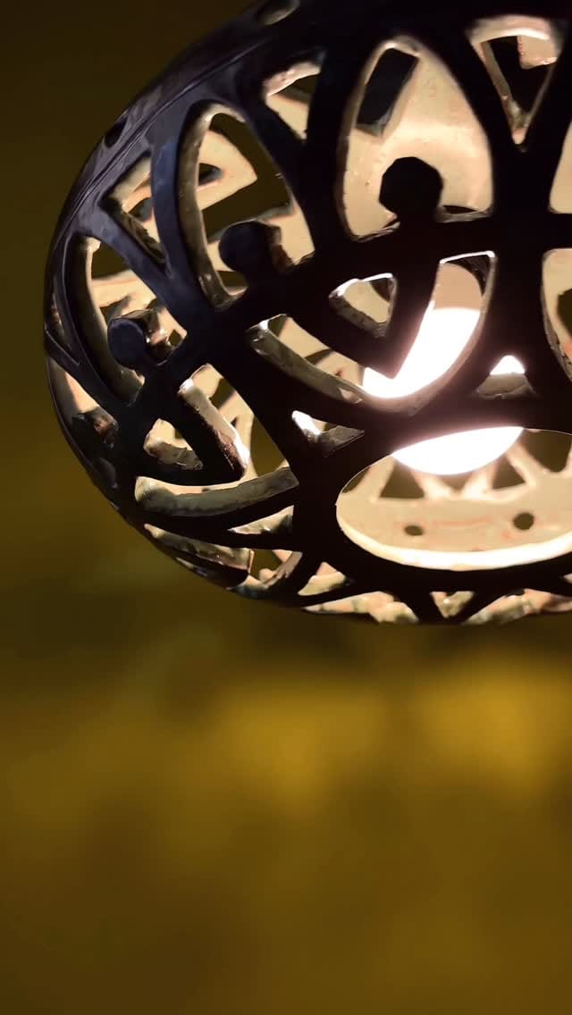Post 6 by • KKS • Pottery & Ceramics on Instagram (video)