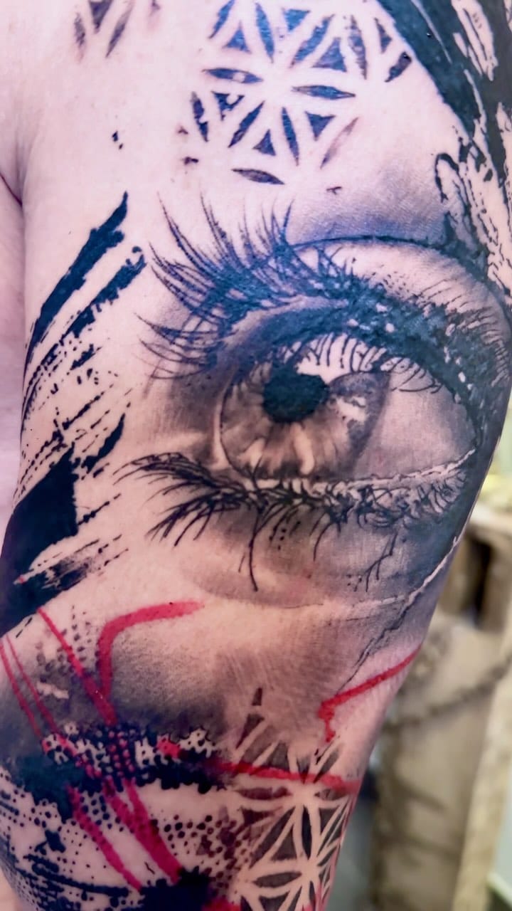 Post 10 by Trash Polka®️ on Instagram (video)