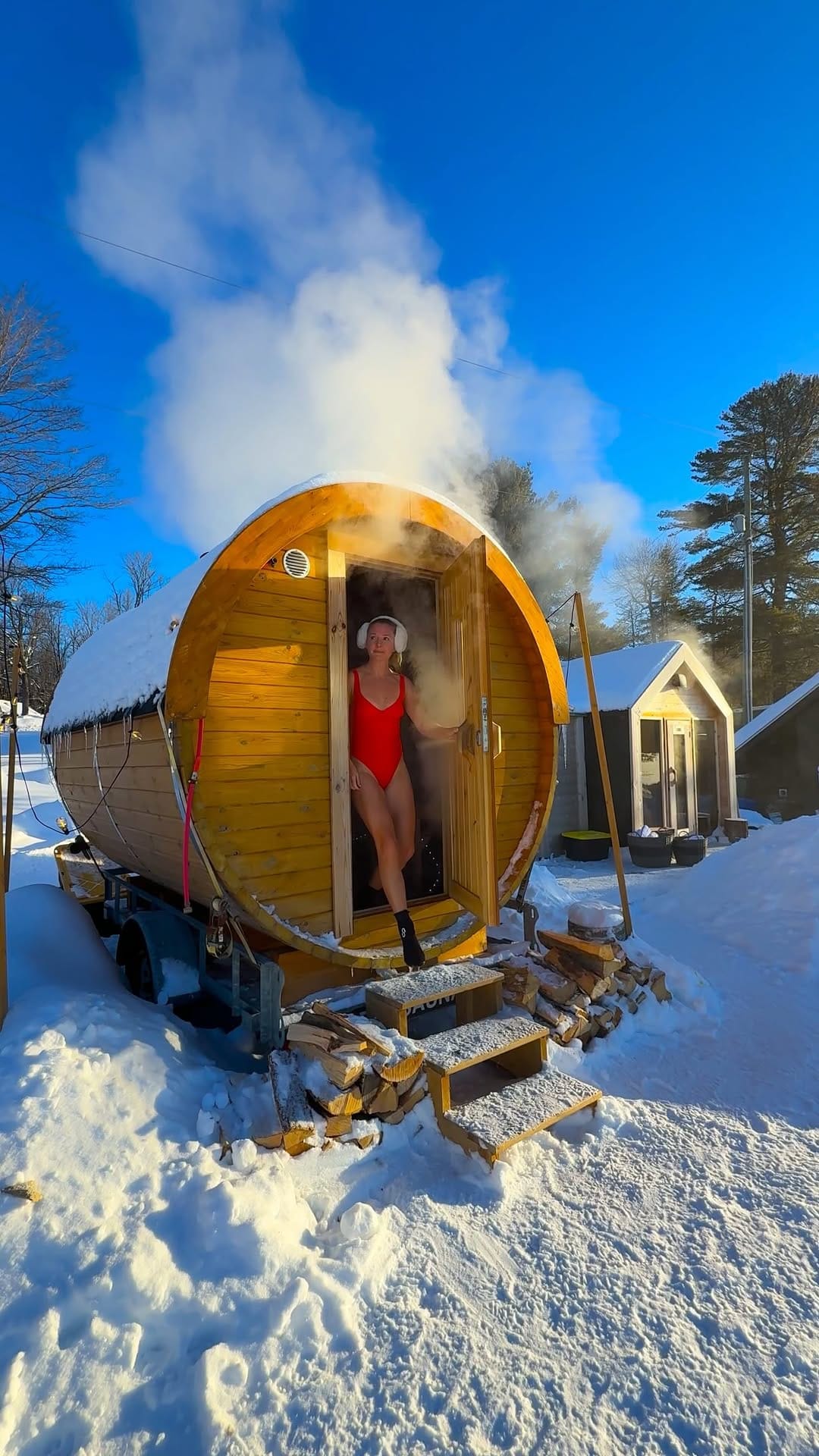 Post 8 by Haliburton Highlands on Instagram (video)