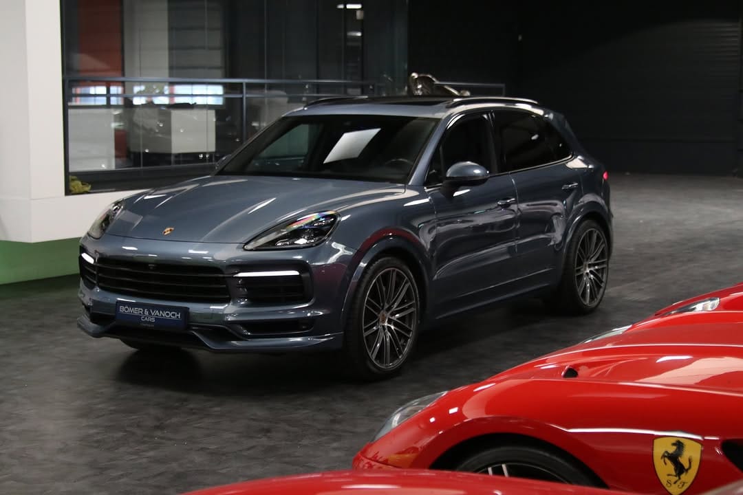 Post 2 by Bömer & VanOch Cars on Instagram (image)