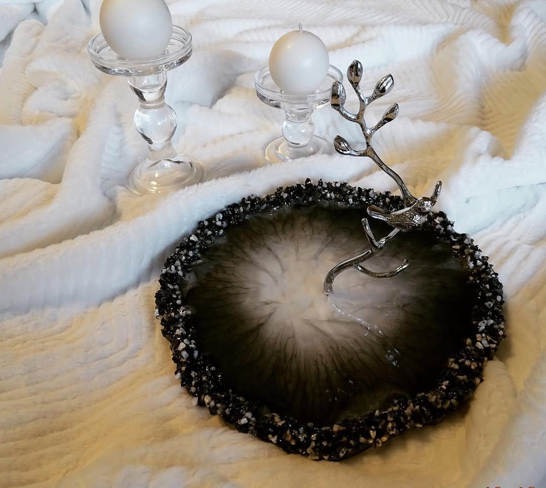 Post 8 by RESIN.MS on Instagram (image)