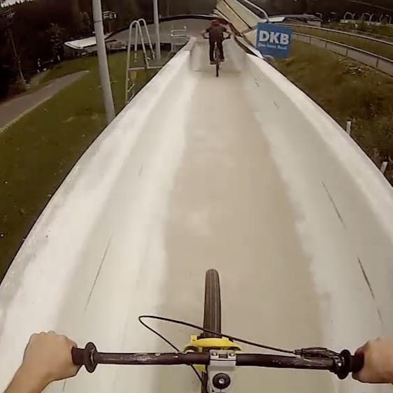 Post 9 by Erik Hölperl on Instagram (video)