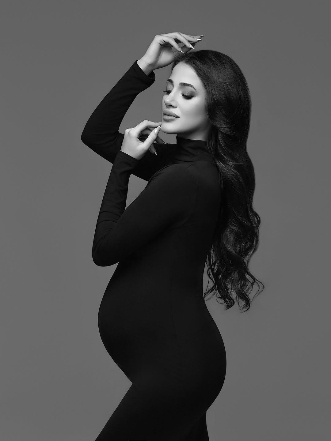 Post 6 by Babybauch Shooting Hamburg | Fotograf Elena Riehl on Instagram (carousel)