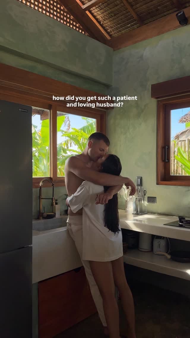 Post 7 by Larissa on Instagram (video)