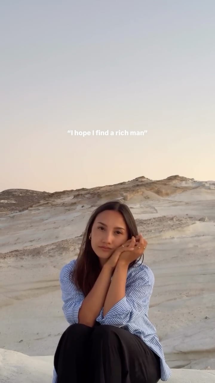 Post 5 by Larissa on Instagram (video)