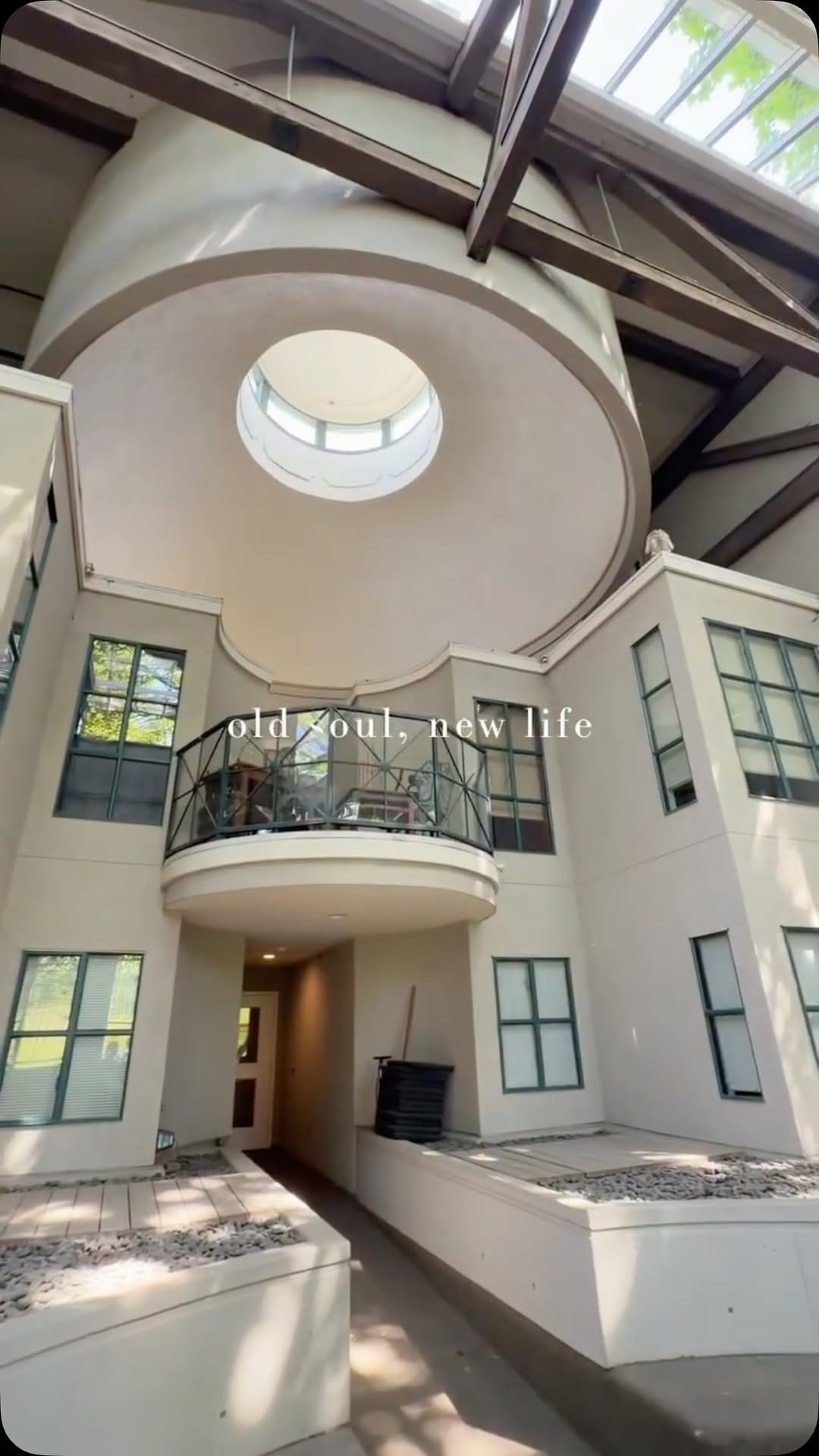Post 2 by Tyler Burrows | Home Tours on Instagram (video)