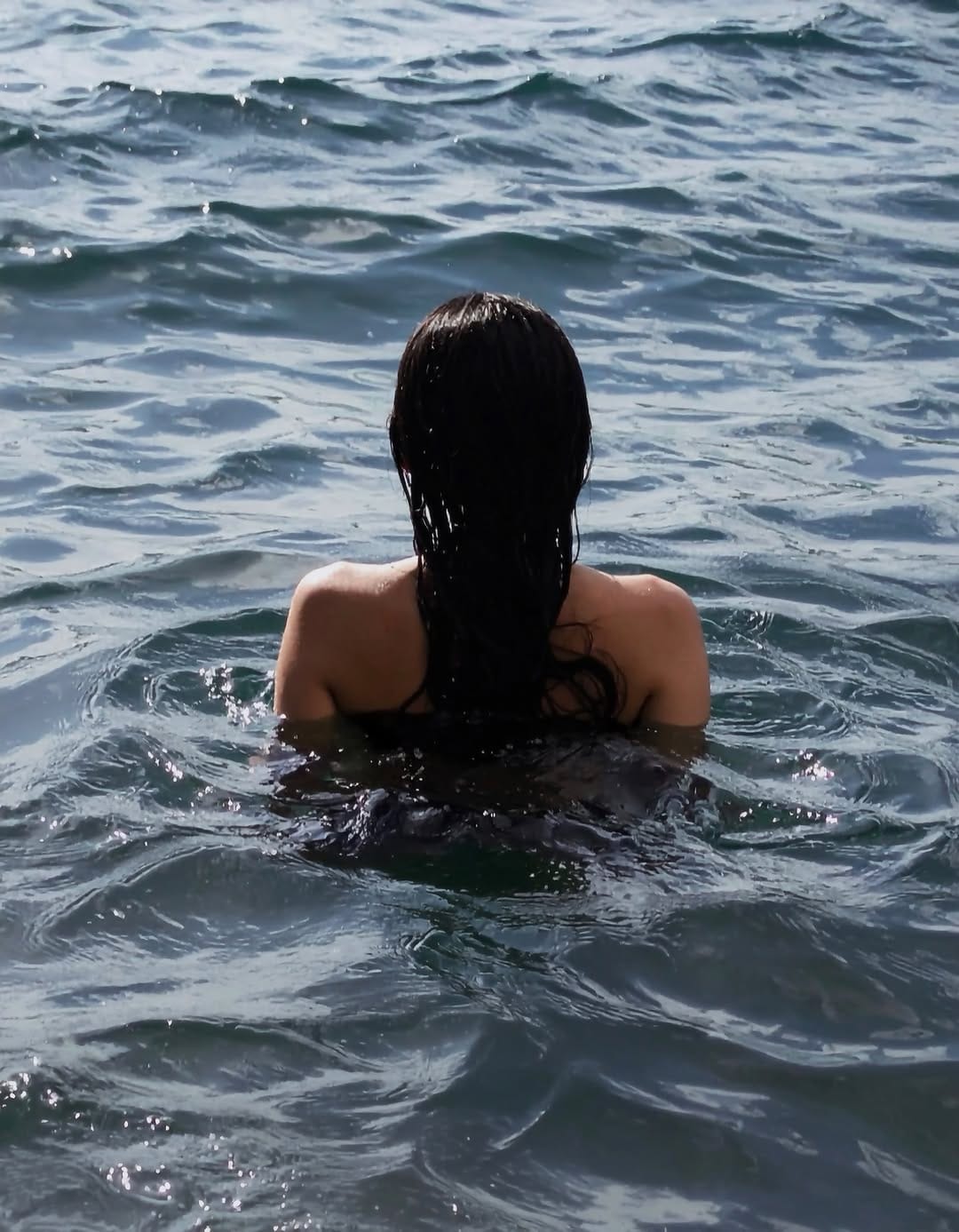 Post 1 by Anna Caroliné on Instagram (image)